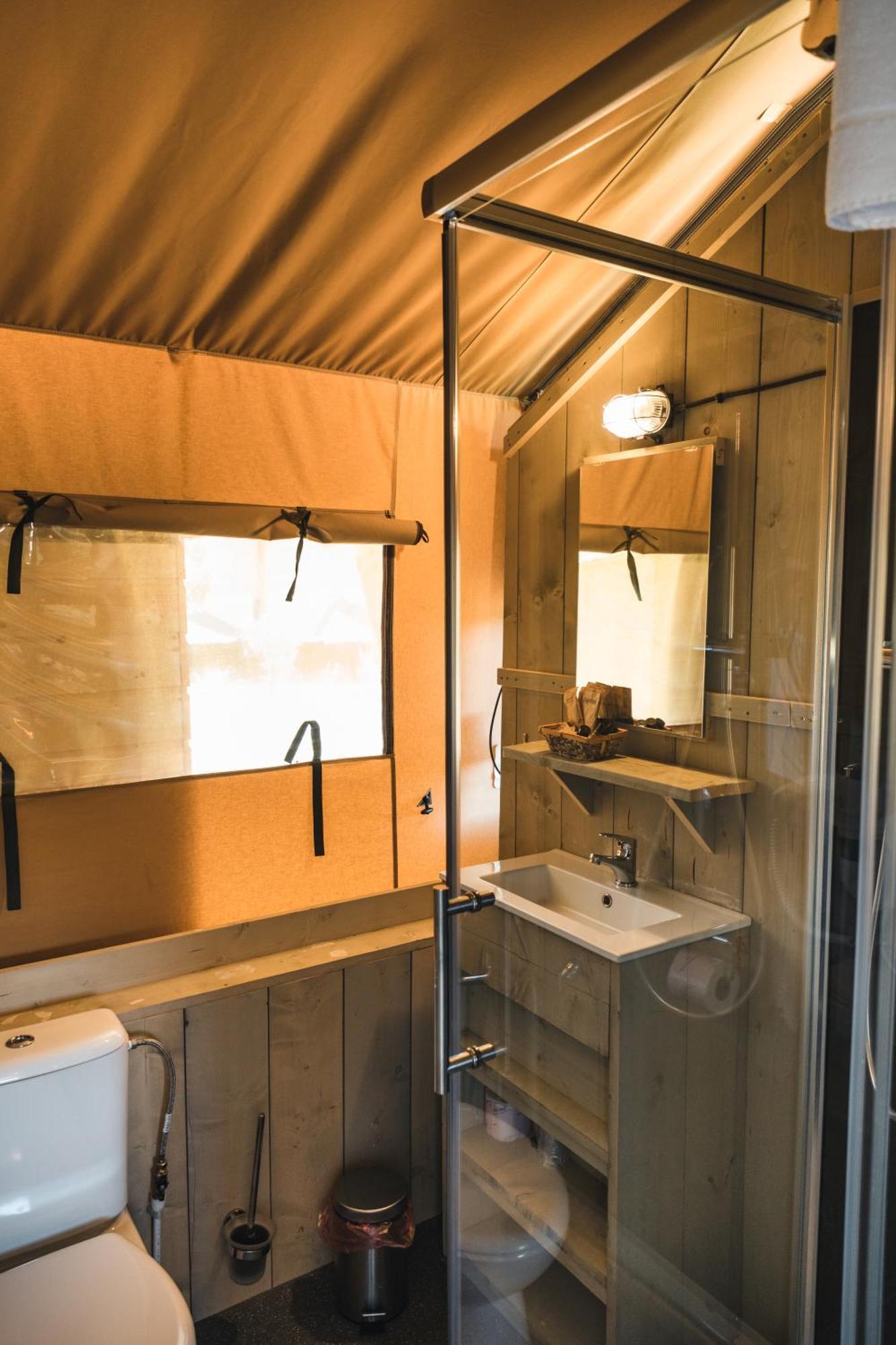 Glamping Le Tegole Hotell Riparbella Exteriör bild